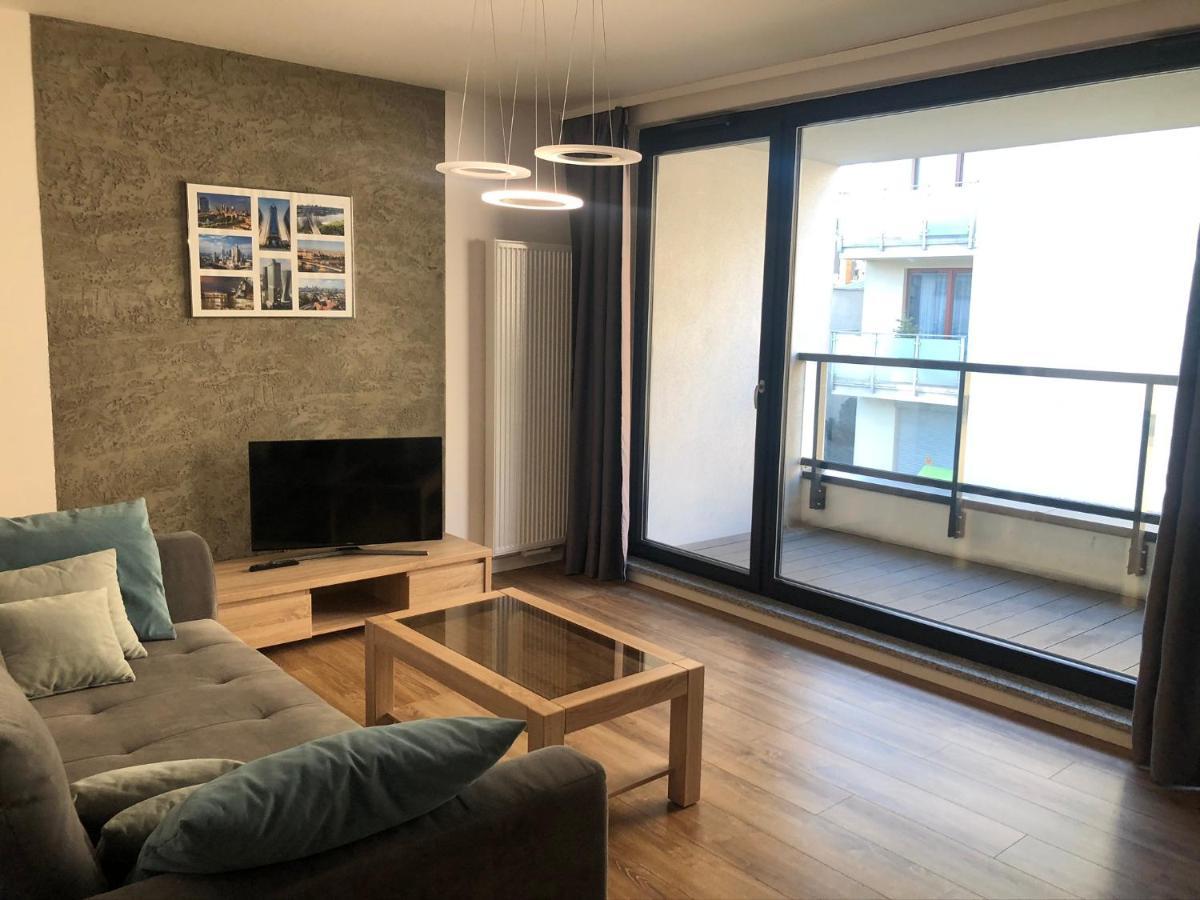 Apartament Lirowa ワルシャワ エクステリア 写真