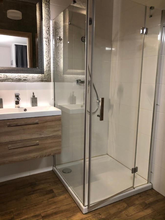 Apartament Lirowa ワルシャワ エクステリア 写真
