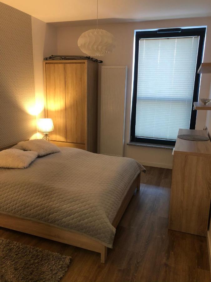 Apartament Lirowa ワルシャワ エクステリア 写真